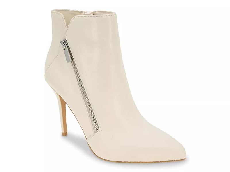 Bcbg ankle outlet boots