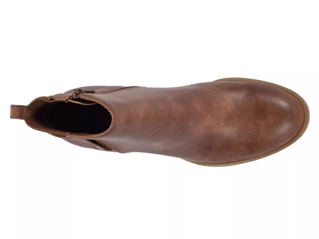 baretraps rhoslyn