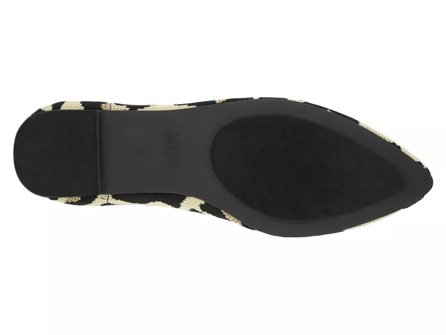Mia hotsell flats dsw
