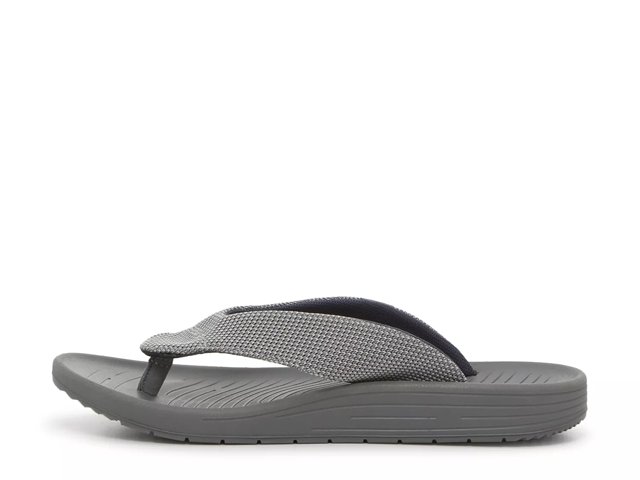 Mens flip best sale flops dsw