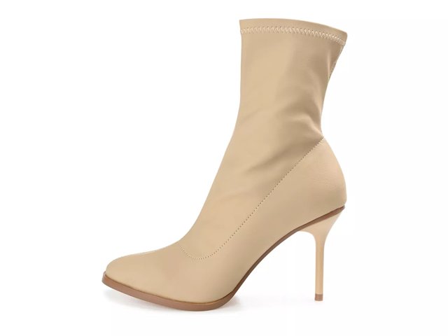 Gizzel Bootie