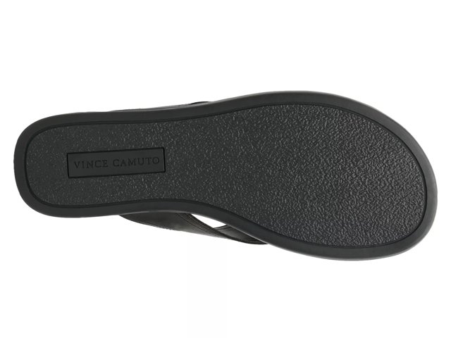 Vince camuto best sale black flip flops