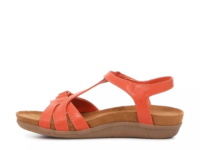 Dsw bare trap 2025 sandals