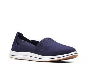 Clarks narrow outlet