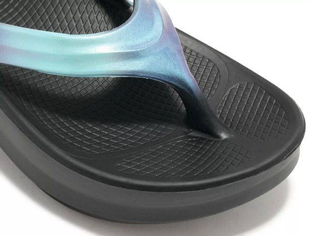 OOFOS Oomega Platform Flip Flop - Free Shipping | DSW