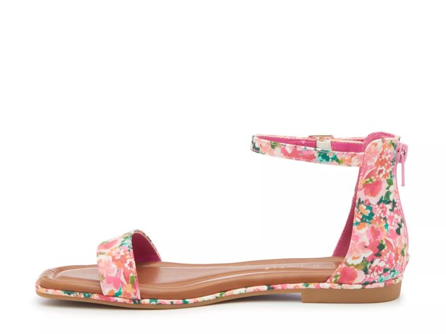 Nymie Sandal