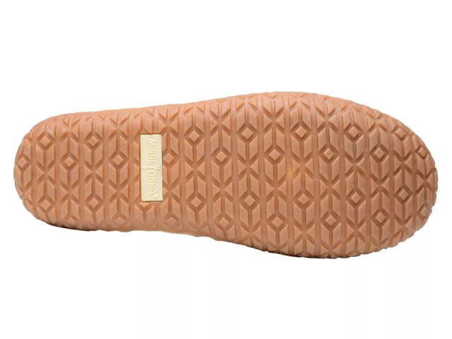 Minnetonka Eco Oak Moccasin - Free Shipping | DSW