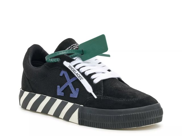 Off white vulcanized low top black 2025