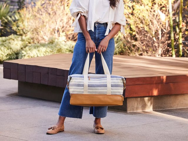 Weekender bag with shoe compartment online dsw