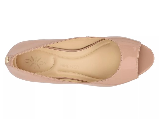 Nine west hotsell wedge pump