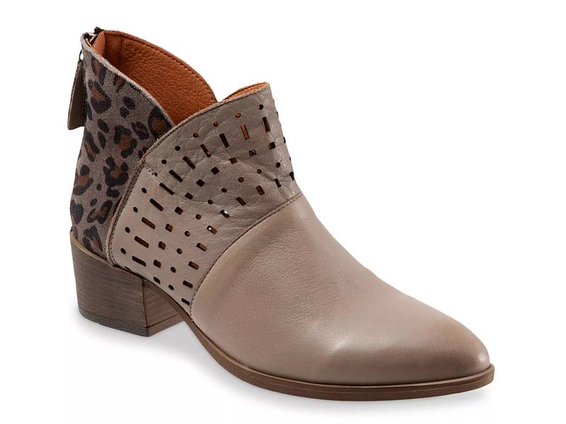 Marc fisher charly western on sale bootie