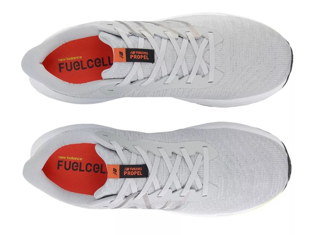Men's new balance fuelcell propel hotsell