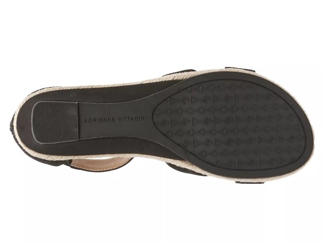 Dsw adrienne vittadini sandals deals