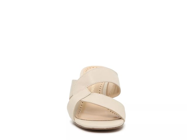 Adrienne Vittadini Women's White Leather Saha City Sandals – COUTUREPOINT