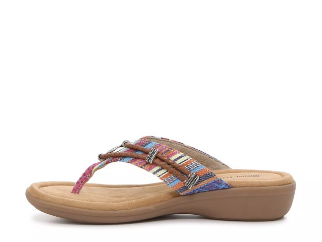 Minnetonka cheap sandals clearance