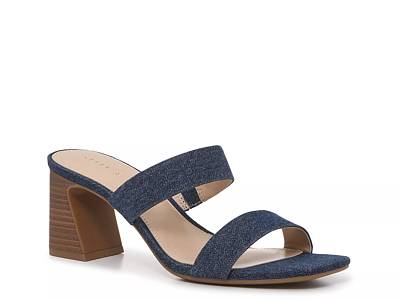 Navy discount sandals dsw