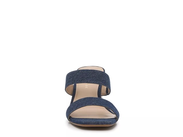 Navy hotsell sandals dsw
