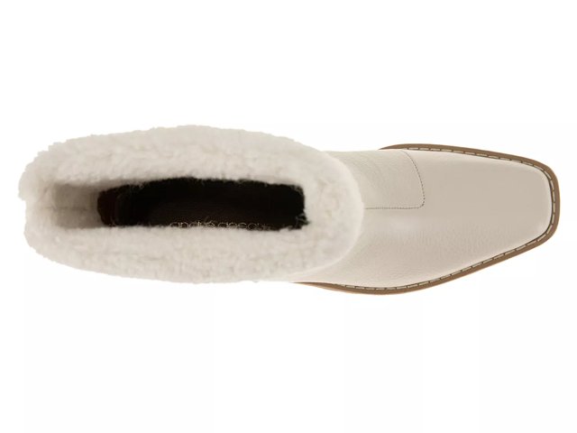Ugg loafers shoe milana