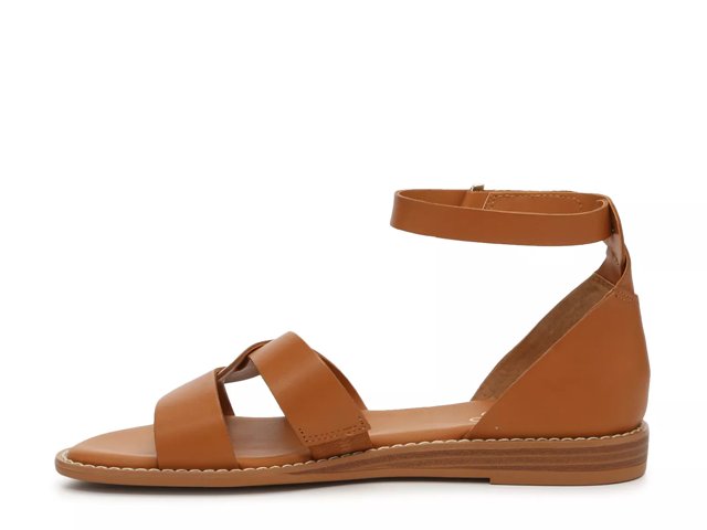 Tan on sale sandals dsw