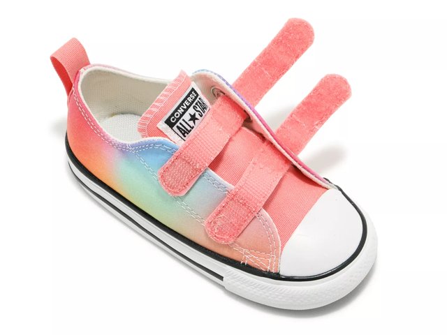 Chuck taylor toddler velcro clearance