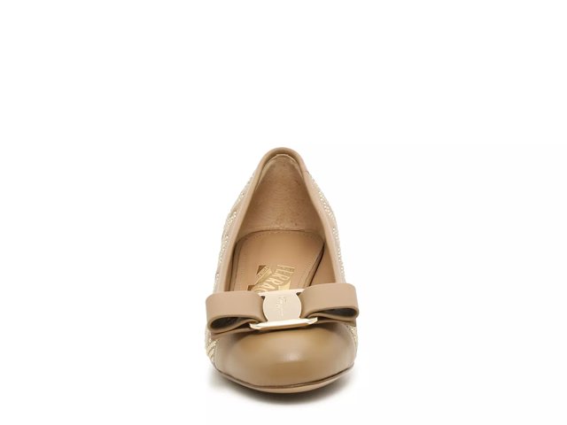 ferragamo vara pump