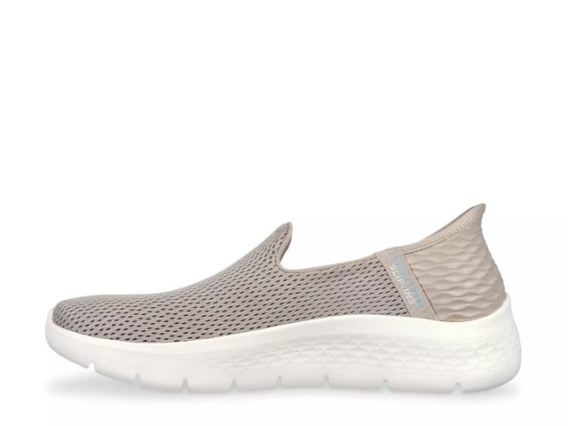 Skechers Women's Hands Free Slip-ins Go Walk 6-Fabulous View Sneaker, Grey,  5 : : Clothing, Shoes & Accessories