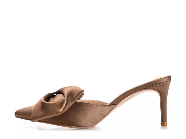 Journee Collection Tiarra Pump