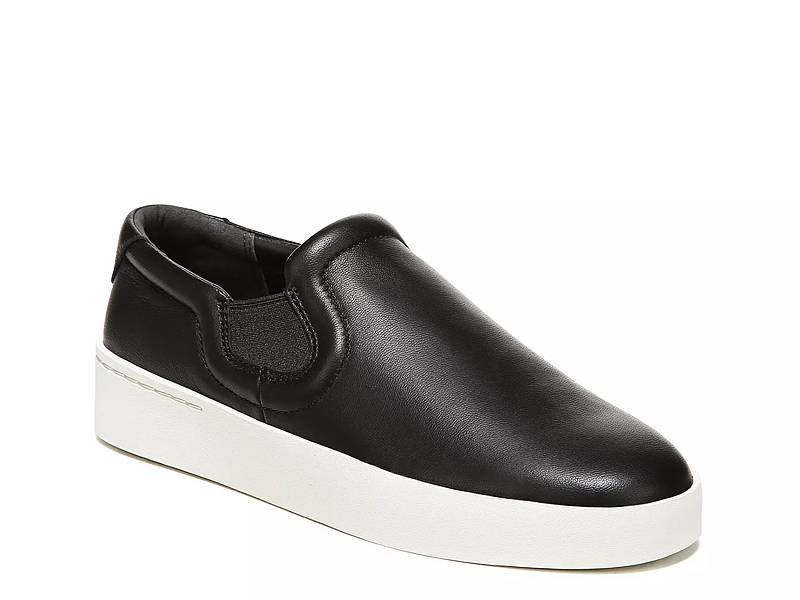 Dsw black store slip on shoes