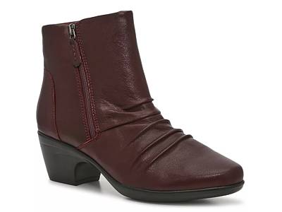 Clark on sale booties dsw