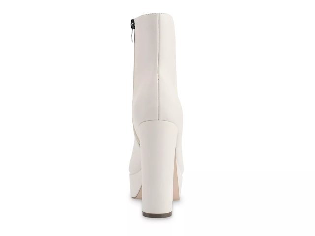 Marc fisher deals bellen bootie white