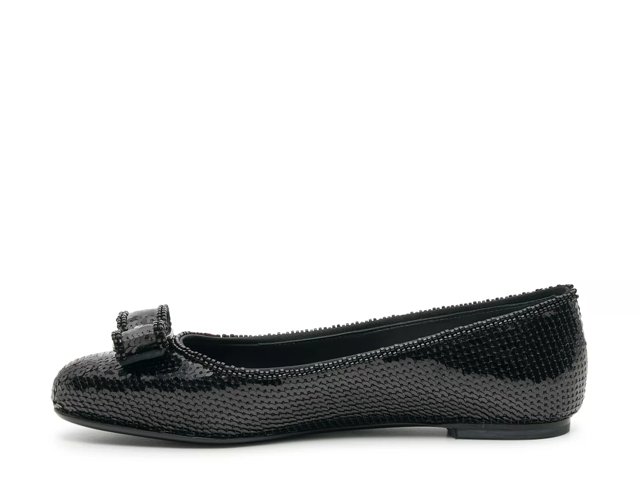 Salvatore ferragamo black flats hotsell