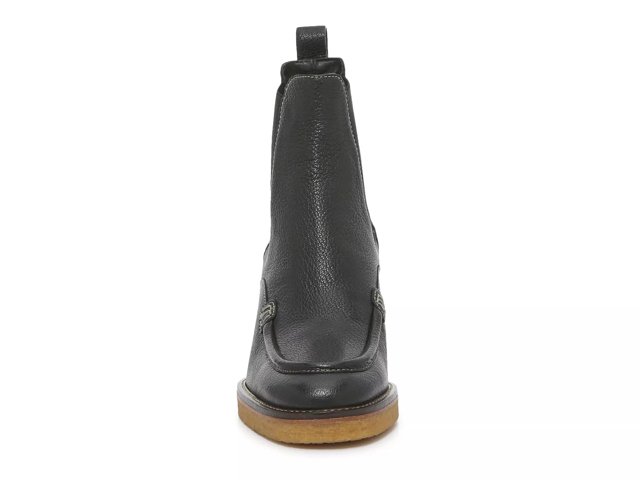 Chelsea boots ferragamo hot sale