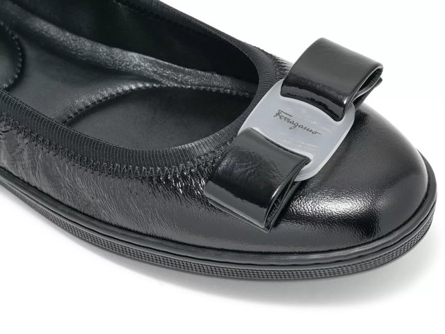 ferragamo savina flats