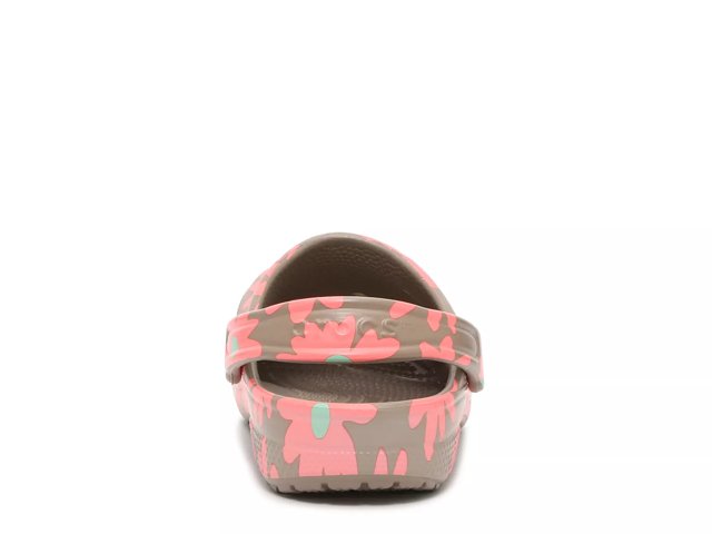 Womens pink camo crocs new arrivals
