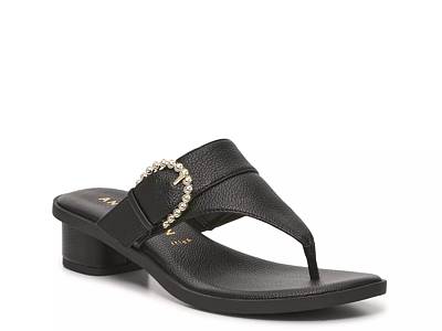 Anne klein slip hot sale on sandals