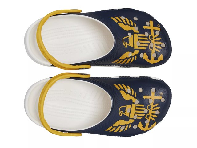 Us best sale navy crocs