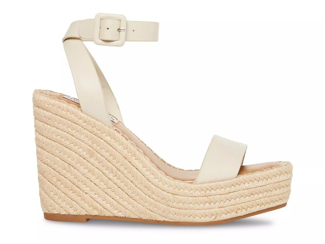 Steve madden hotsell white wedges