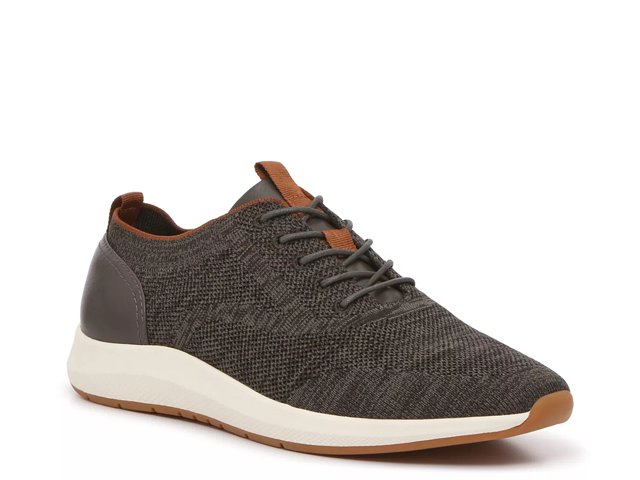 Vince Camuto Edelgard Jogger Sneaker