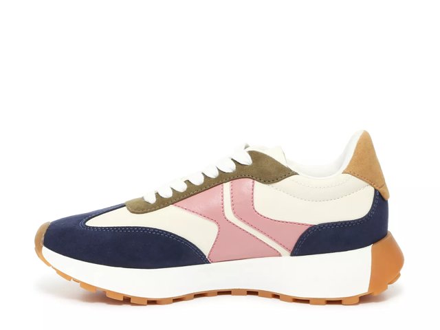 Steve Madden Sneakers in Dusty Pink