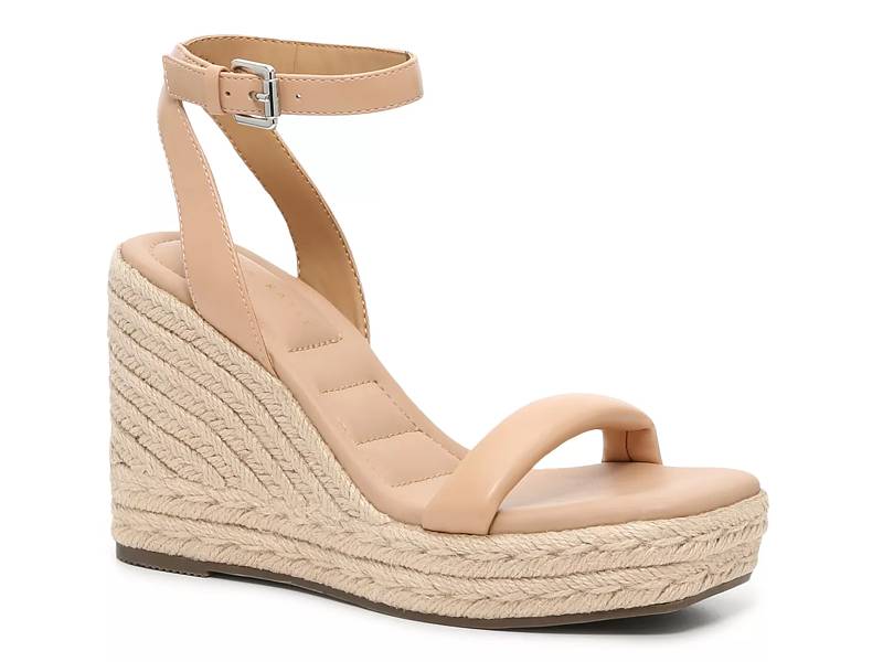 Me too arena wedge on sale sandal