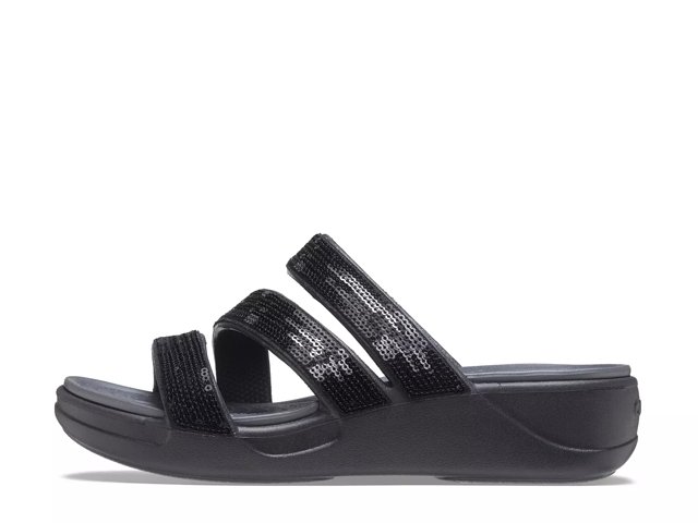 Crocs chappals ladies 2025