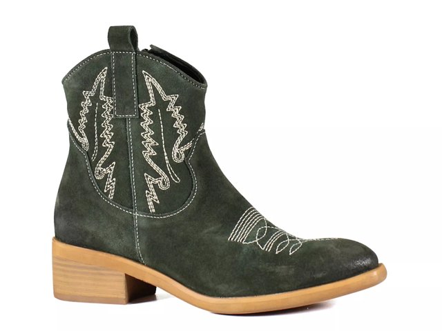 Diba boots dsw hotsell