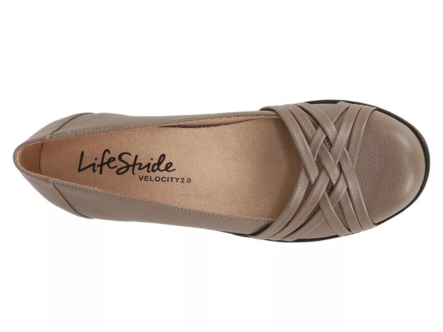 Life stride sales velocity flats