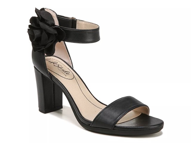 Dsw black heels with ankle strap 2025