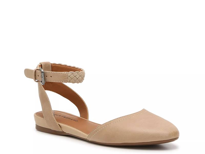 Bandolino hot sale flats dsw