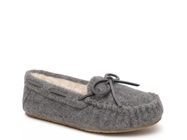 Minnetonka Comfy Moccasin Slipper