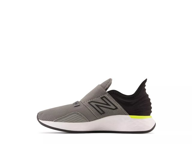 New balance fresh foam roav boys top