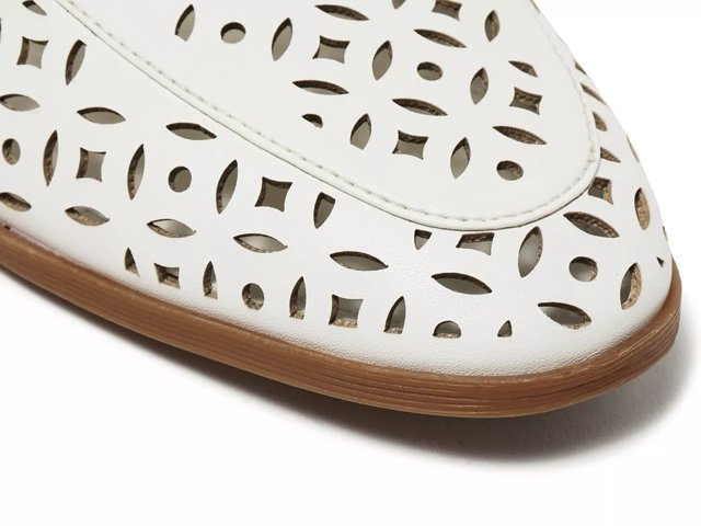 Franco sarto perforated flats top