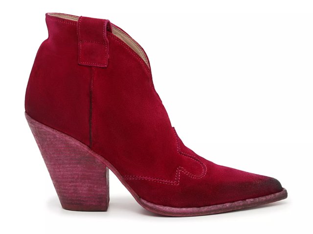 Vince camuto hotsell velvet booties