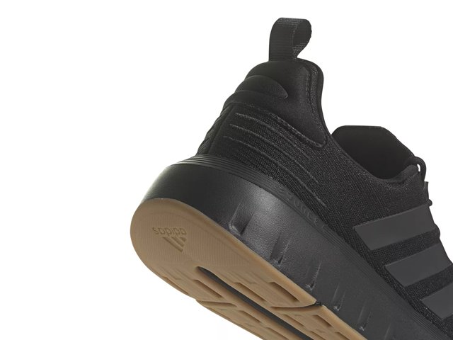 Adidas swift run black silver shop
